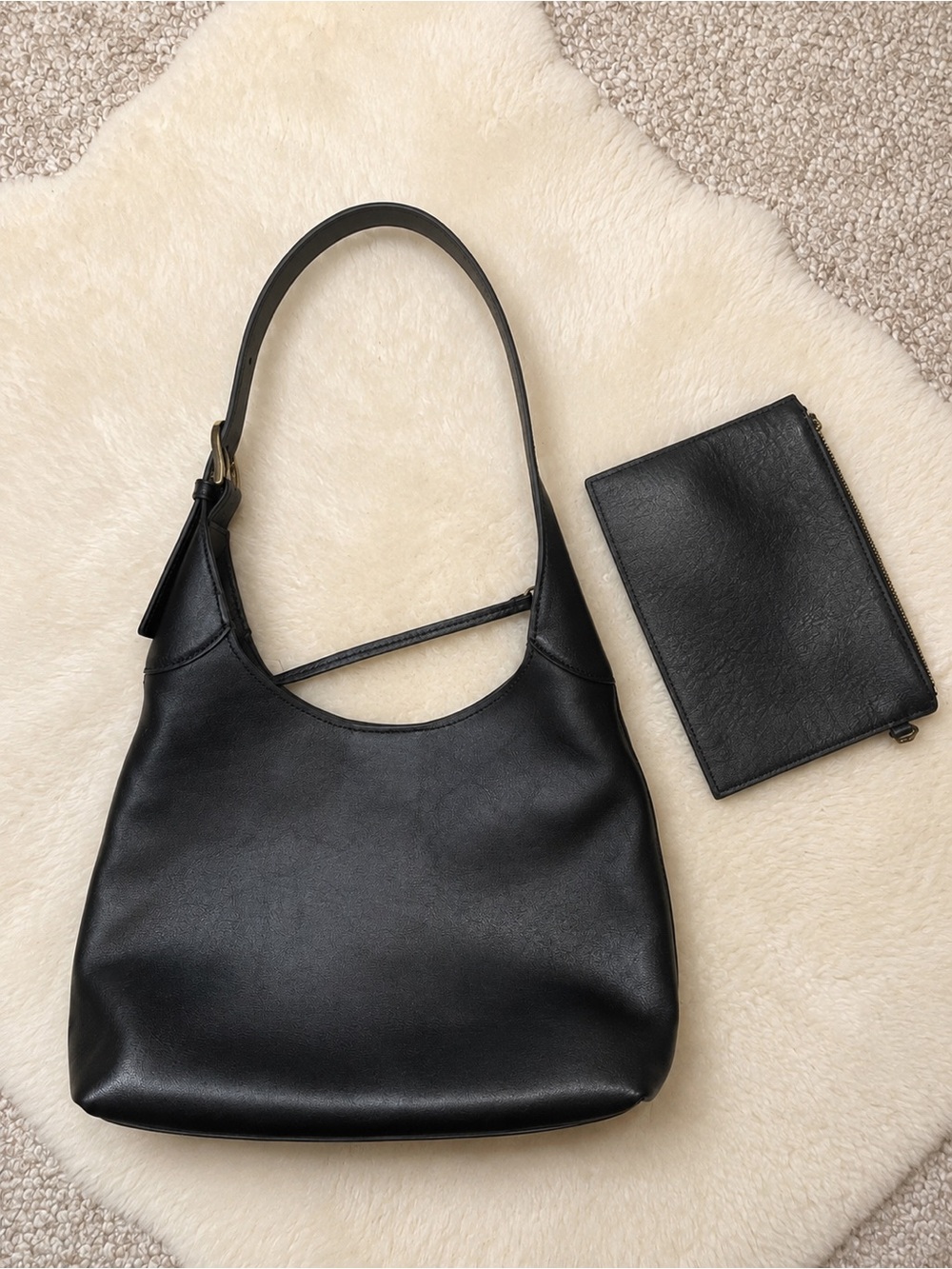Quince Black Shoulder Bag with Zip Pouch